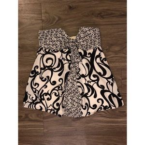 Black and white strapless top